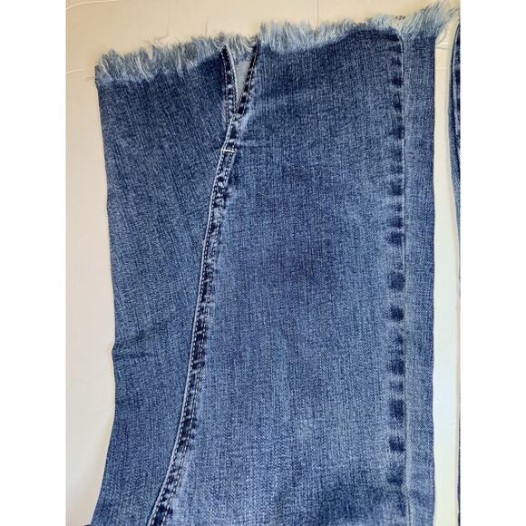 KanCan 5/26 High Rise Wide Leg Jeans Distressed Frayed Hem Retro Y2K NWT - Picture 5 of 6